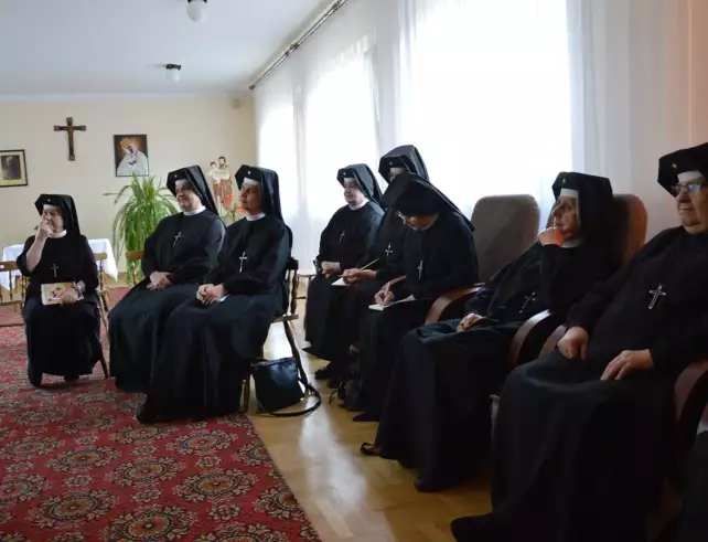 Spotkanie sióstr pielęgniarek i opiekujących się chorymi