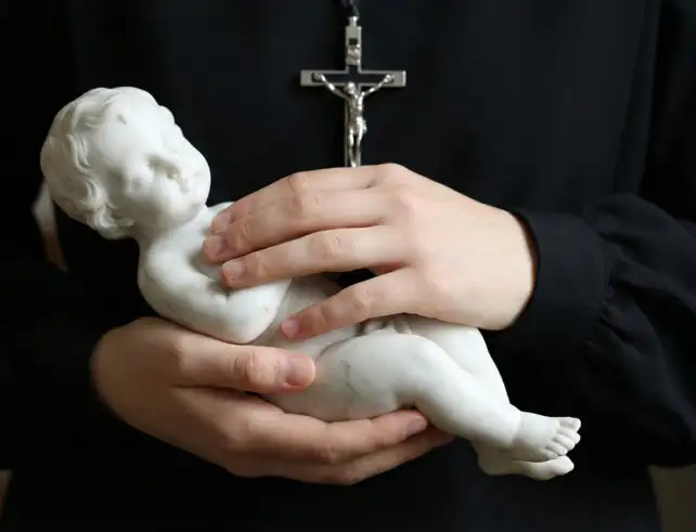 Słowo przyjęło ludzkie ciało by zamieszkać między nami i pozostać z nami na zawsze